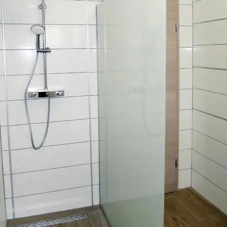 Haus Pavlovic 111s * Vir